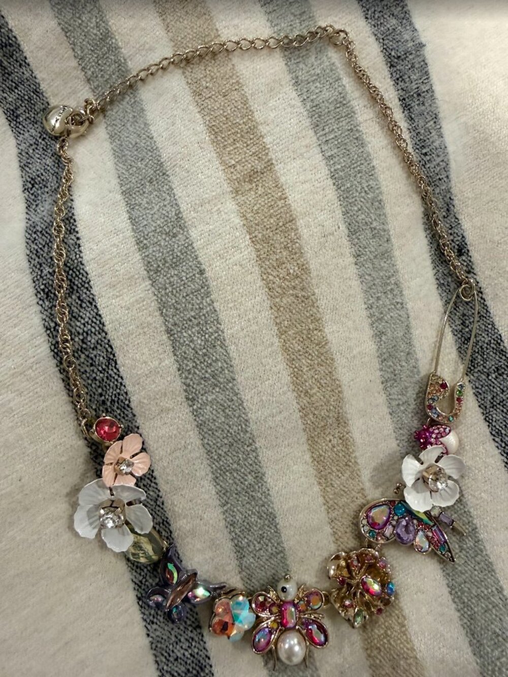 Betsey Johnson Y2K Vintage Safety Pin Butterfly Floral Charm Necklace Gold Color